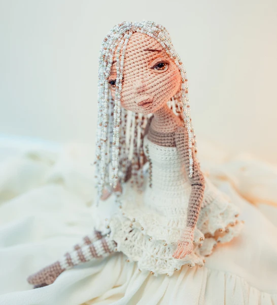 Crochet movable doll tutorial and pattern