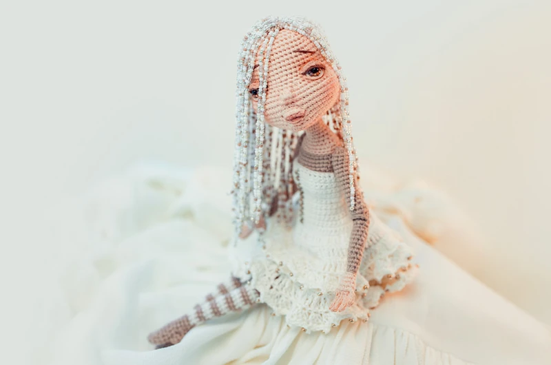 Crochet movable doll tutorial and pattern