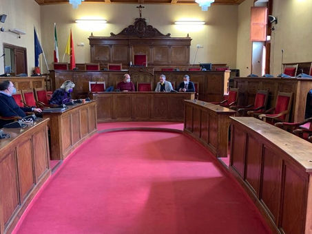 Milazzo, incontro Amministrazione-Commercianti: poco interesse da parte dei singoli operatori