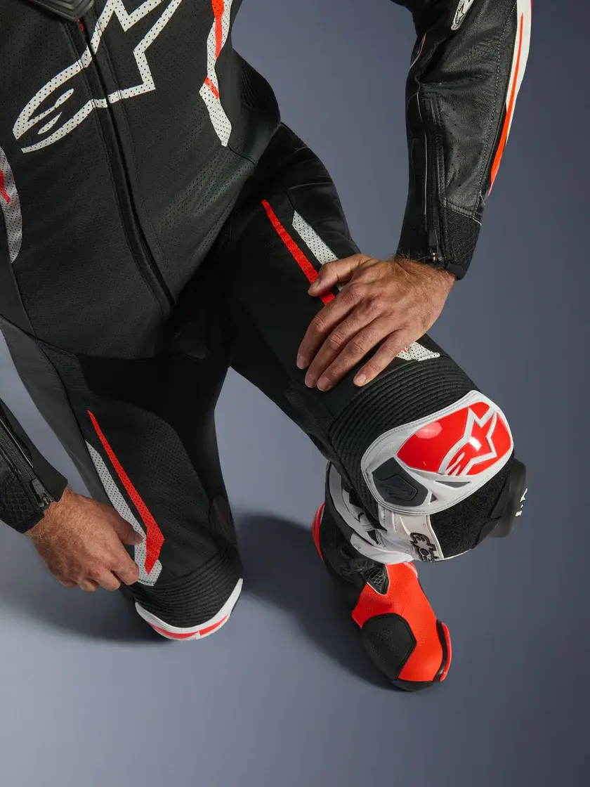 Thumbnail: Alpinestars GP Tech V5 1PC Leather Suit 3150226-1231