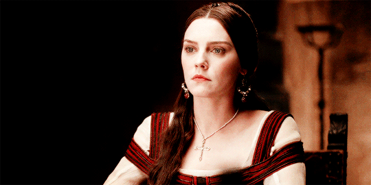 Annabel Scholey, 33 año.gif