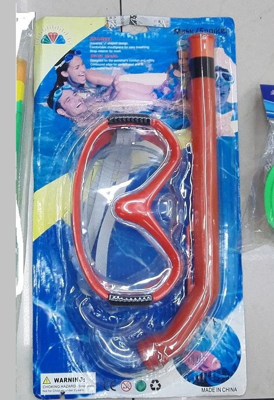 BE0189 Lrg Carded snorkel/goggels