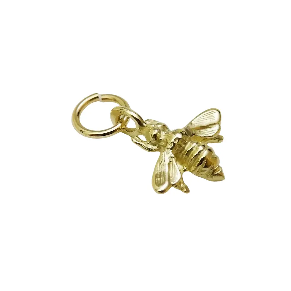 9ct yellow gold bee charm with polished finish and loop attachment