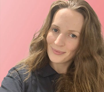 lucy the founder and behaviour support practitioner