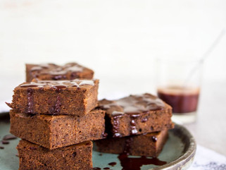 BROWNIE DE POROTOS NEGROS