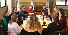Reunión institucional en General Acha