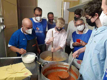 05.10.2021 - La Real Casa delle Due Sicilie oggi: tradizione, solidarietà e operosità silenziosa