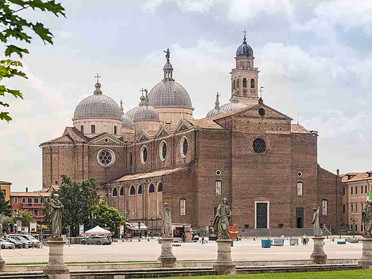 11.12.2021 - Incontro spirituale e conviviale della Delegazione del Triveneto a Padova