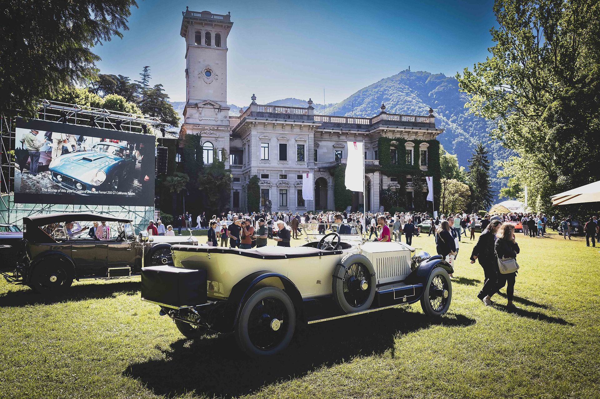Panoramica su Villa Erba