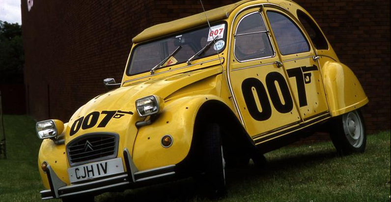 LA SERIE SPECIALE CITROËN 2CV 007 CELEBRA IL SUO QUARANTESIMO ANNIVERSARIO