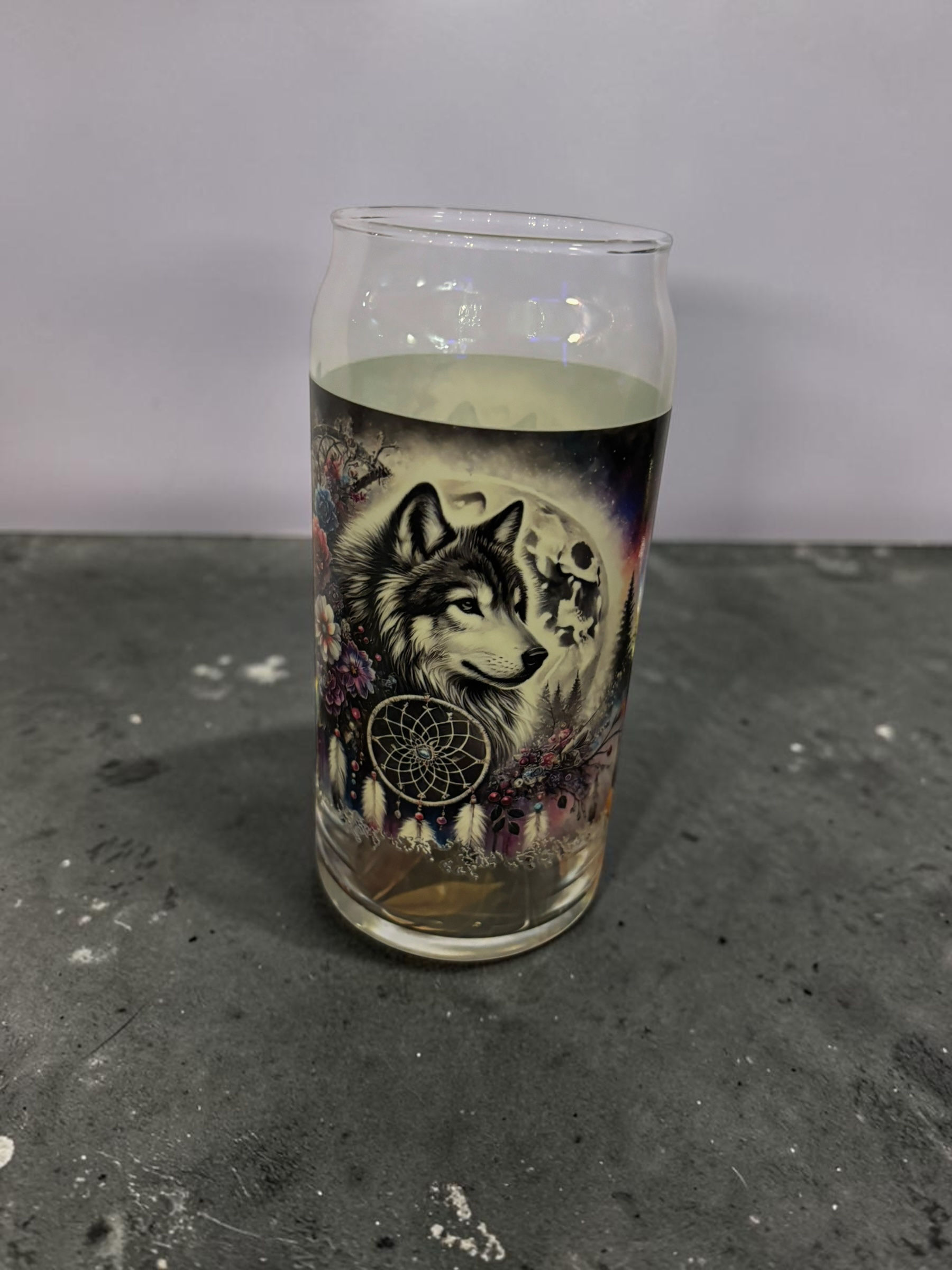 🐺🌙 Spirit Wolf Dreamcatcher Glass