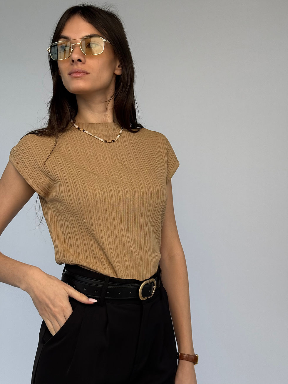 תמונה ממוזערת: טופ מיקה חצי שרוול |קפה