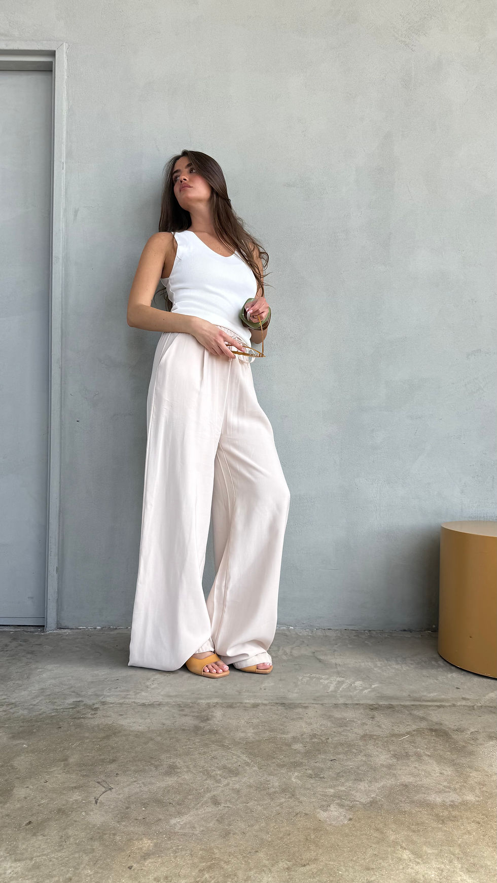 תמונה ממוזערת: אפטר מורנינג וי|לבן