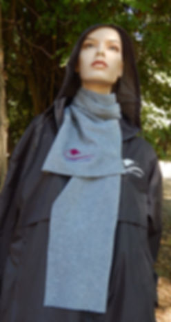 Echarpe gris clair - Logo Brodé