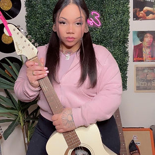 Lia Mack.jpg