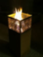 Hochwertige Feuersäule aus langlebigem Stahl mit Edelrostpatina