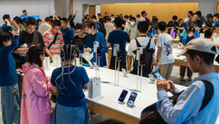 Apple's China Smartphone Shipments Drop 9% in First Quarter