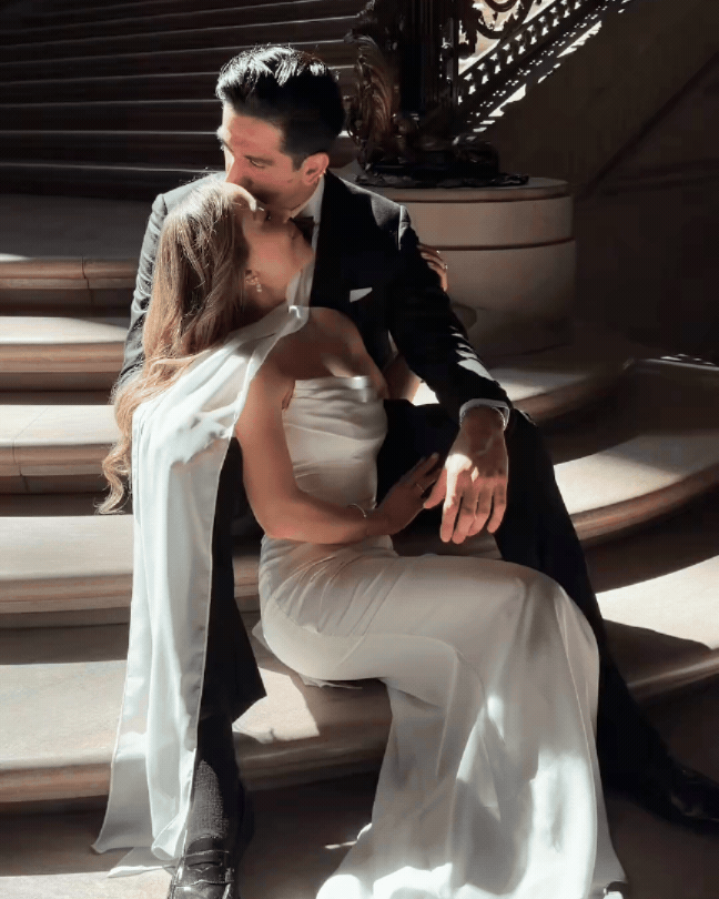 download (4).gif