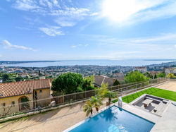 645e3e9e-dd42-4c88-81aa-e672930a7cc5