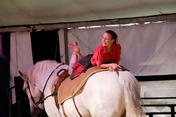 Spectacle "La cabane", Cie ilù
