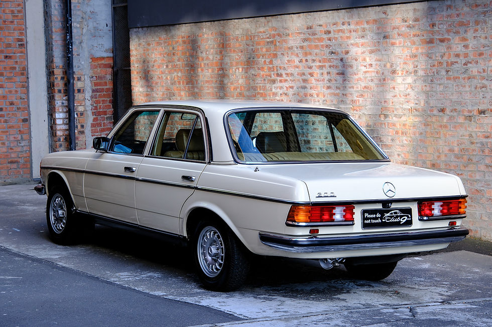 Thumbnail: Mercedes-Benz W123 200E