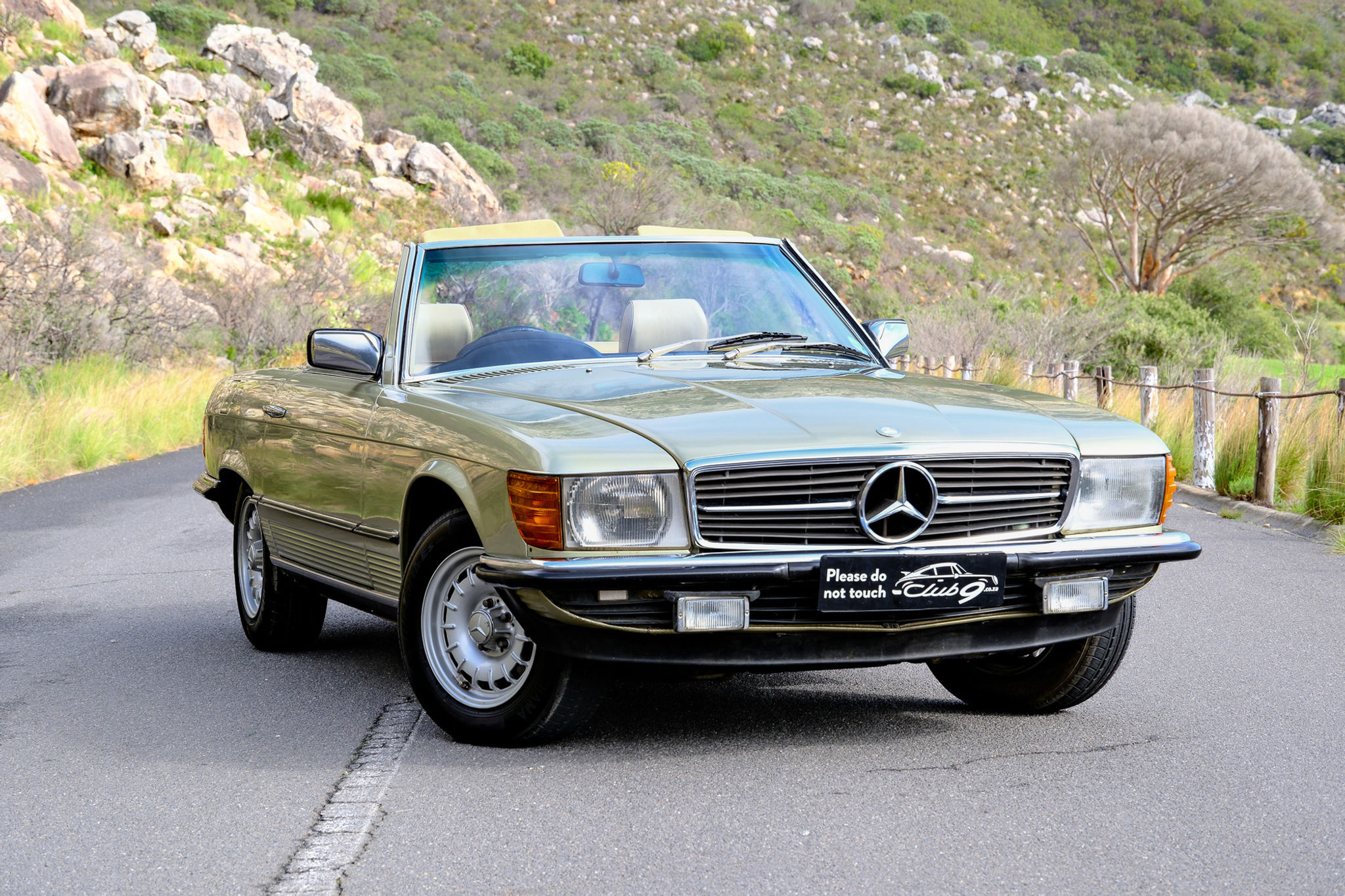 Mercedes-Benz 280SL