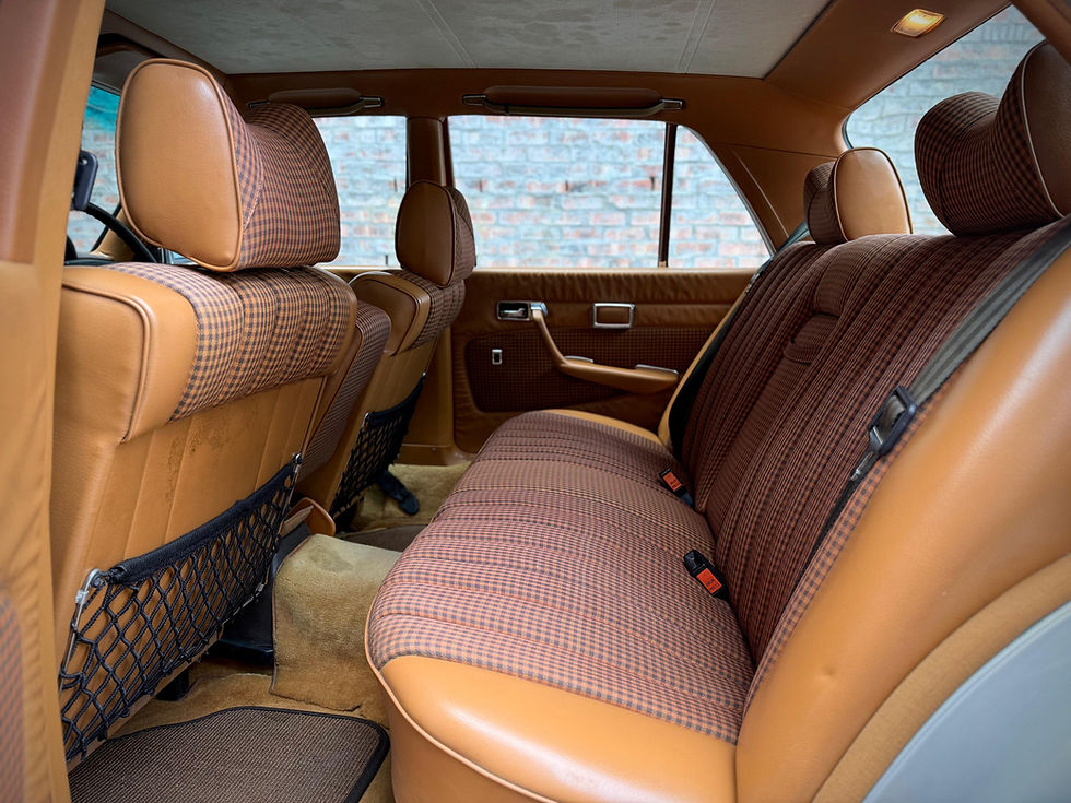 Thumbnail: Mercedes-Benz 350SE