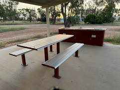 Table, chairs and Bbq