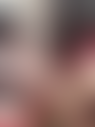 ํฌํธ๋ฆฌ ์์ ์ค ๋ ๋น์ ๋ถ์ ์์ท๊ณผ 75H์ปต ๊ฐ์ด์ด ๋๋ฌ๋ ์ฅ๋ฉด