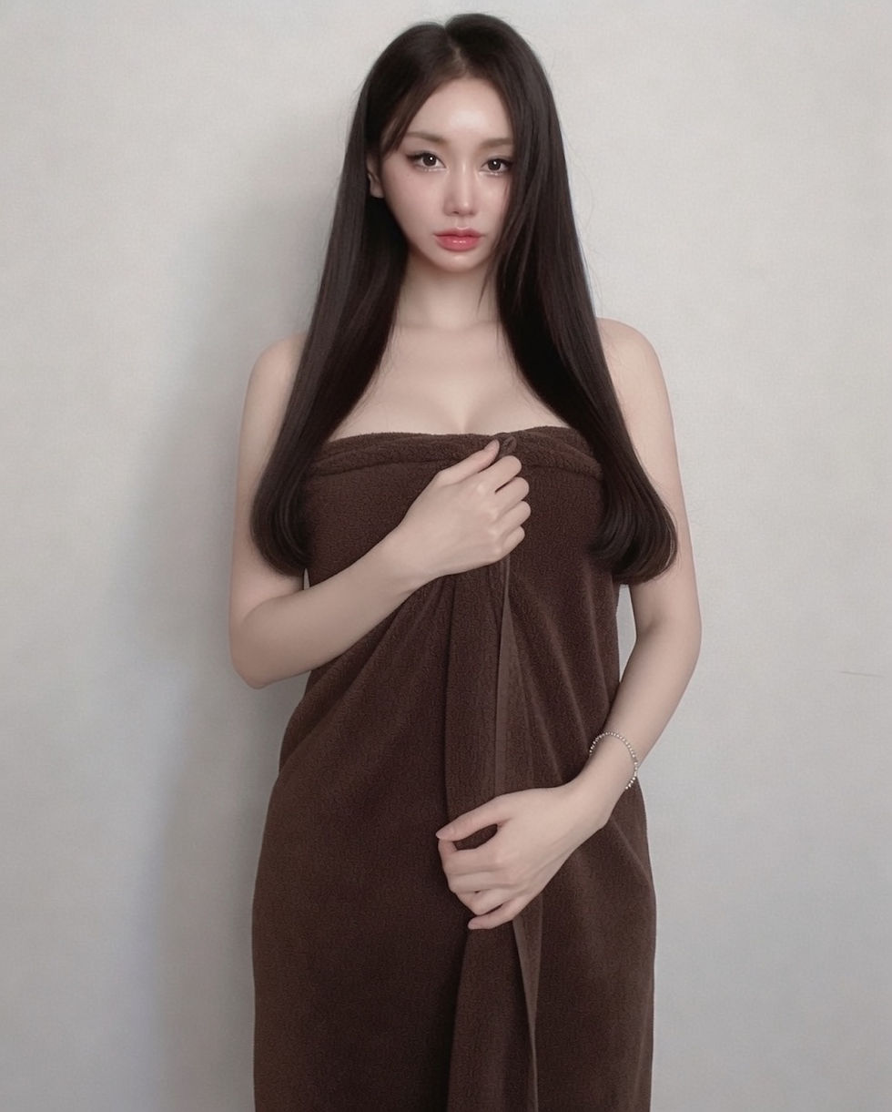 캔디슬 CANDYSEUL Fantrie private nude casting towel tease with 65H breast line and slim naked body asianboji