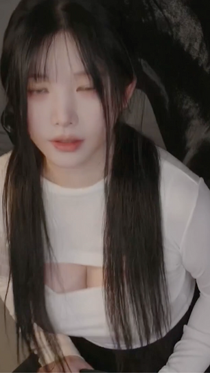 윤잉 승마기 운동 cleavage riding machine yoonying korean model fitness reaction asianboji maxxx