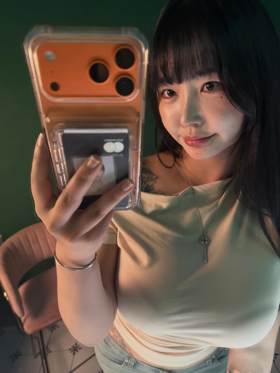 전보연 VR 171jun01 – 가슴 강조 셀카, 브룩 성인 콘텐츠