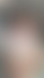 유치땅 Likey 항공 유니폼 콘셉트 – 하얀 셔츠와 타이트한 앵글 속 신비한 눈빛