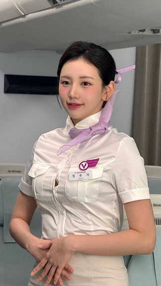✈️ 유치땅 Likey 항공 데뷔 – 최초 공개된 비행기 속 그녀들의 비밀