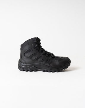 BOTA INVICTUS TRACTOR HIKING PRETA