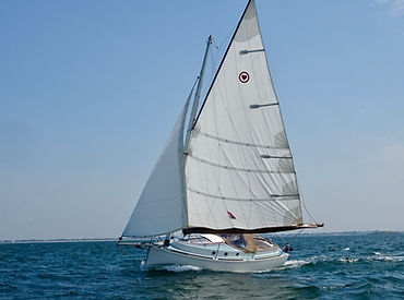 Photo of a Pabouk 700 sailing