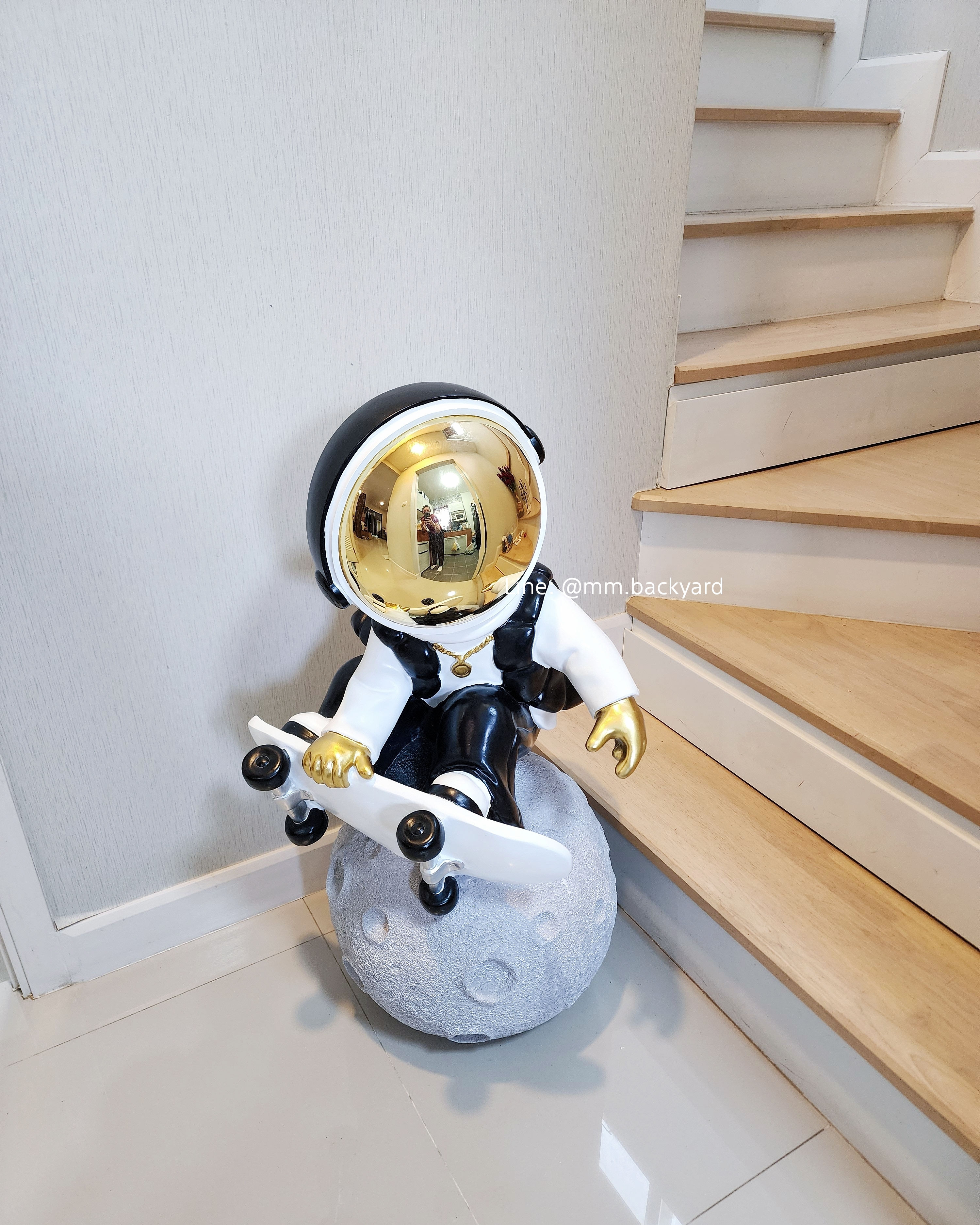 The Moon-Deck Art #MMB612