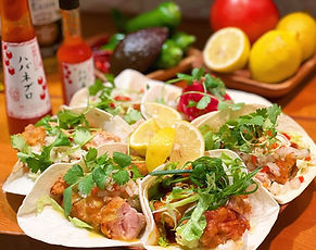 A casual spot in Kyoto specializing in flavorful fried chicken with a unique twist.