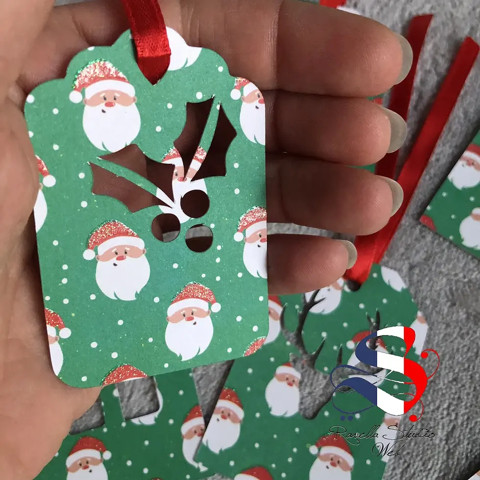 Miniature : Lot de 12 étiquettes de Noël - Pères Noël