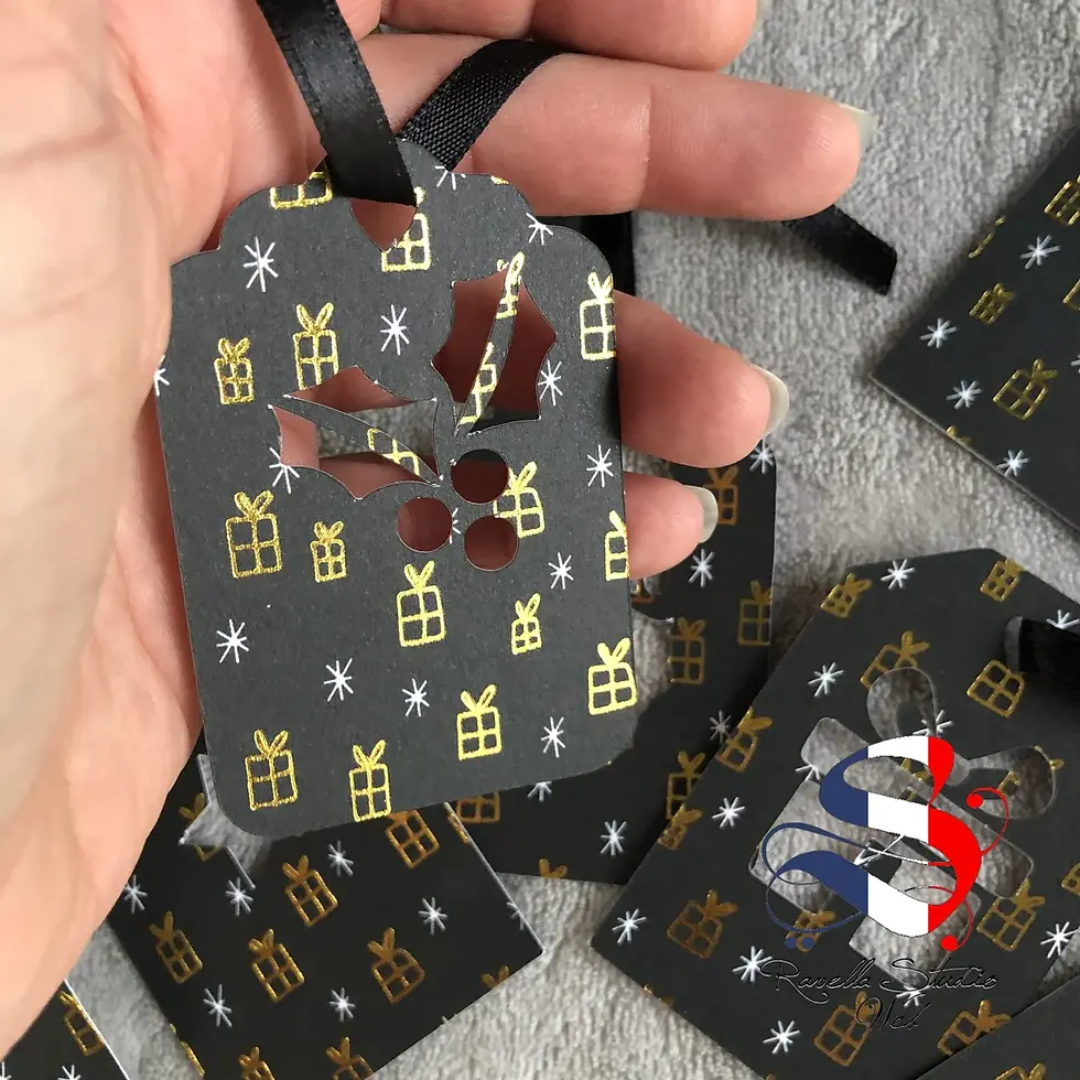 Miniature : Lot de 12 étiquettes de Noël - Cadeaux dorés