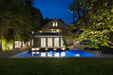 Modern Backyard