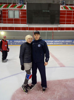 Алла научилась кататься и очень этому рада!