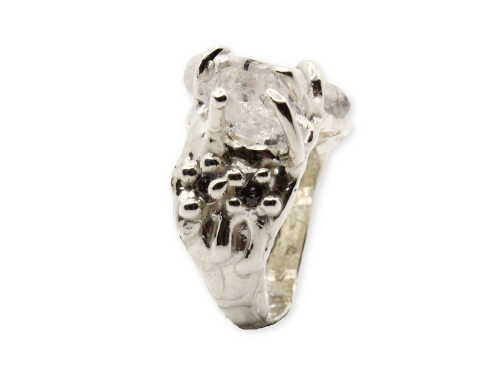 Miniatura: Anello in argento con quarzo rutilato, quarzo herkimer e zirconi vista laterale