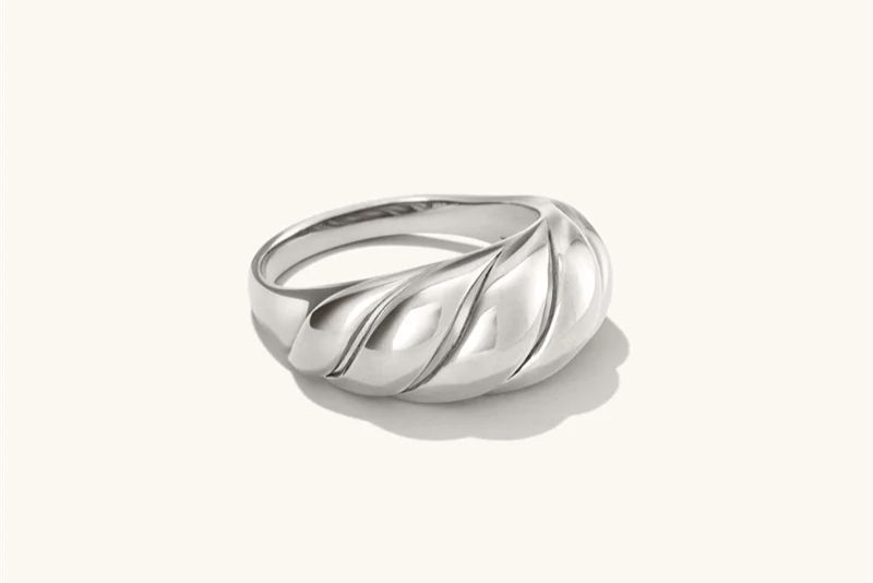 Thumbnail: Twisted Rope Ring