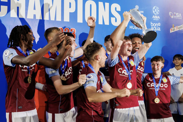 香港足球會渣打七人足球賽創辧25周年, 阿士東維拉望第八度奪冠.