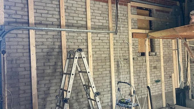 Home addition contractors expanding Brampton homes