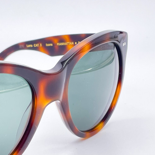 MANHATTAN by Oliver Goldsmith | boudoirvenice