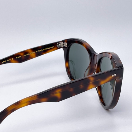 MANHATTAN by Oliver Goldsmith | boudoirvenice
