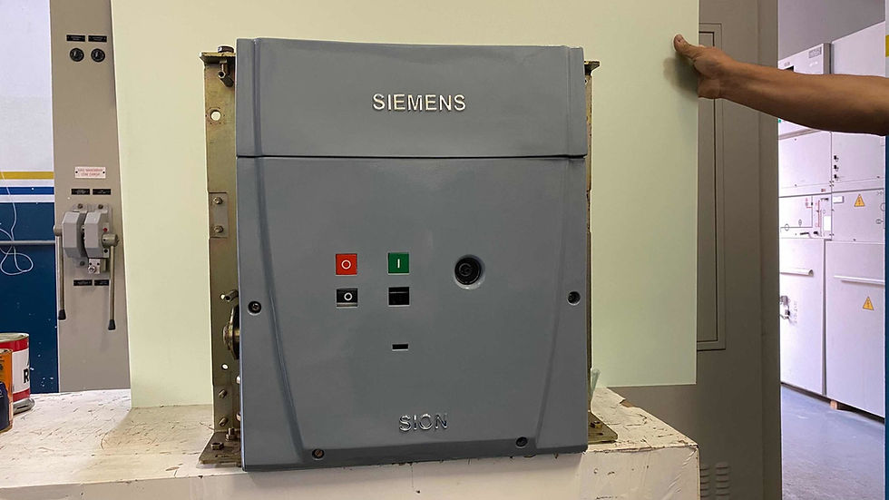 Miniatura: Kit de 4 Paineis Frontais com Botão Compatível Disjuntor Sion Siemens Comun