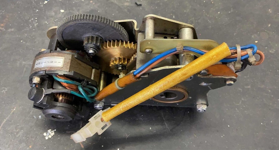 Miniatura: 2 Engrenagens Motor Disjuntor Abb Vmax, Vd4 material plástico e bronze